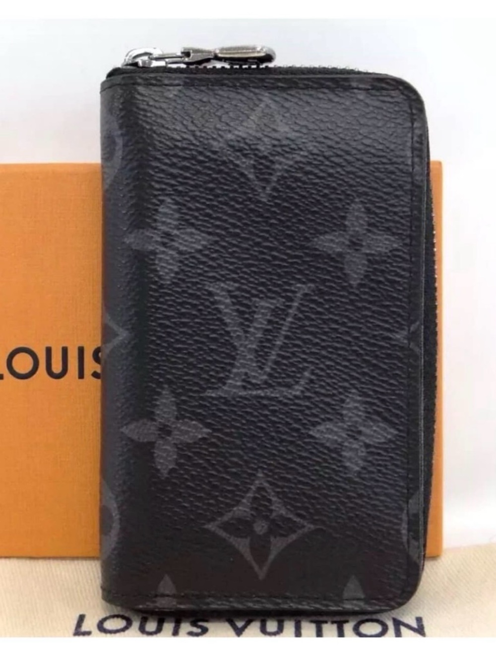 Louis Vuitton Black Monogram Zip Card Holder with Silver Hardware - Picture 3 of 8